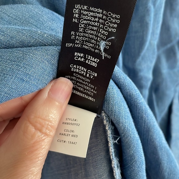 Liverpool Women’s Shirt (Color-Harley Med)- XS - Picture 11 of 11